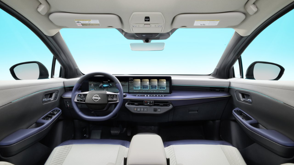 2026 نیسان لیف